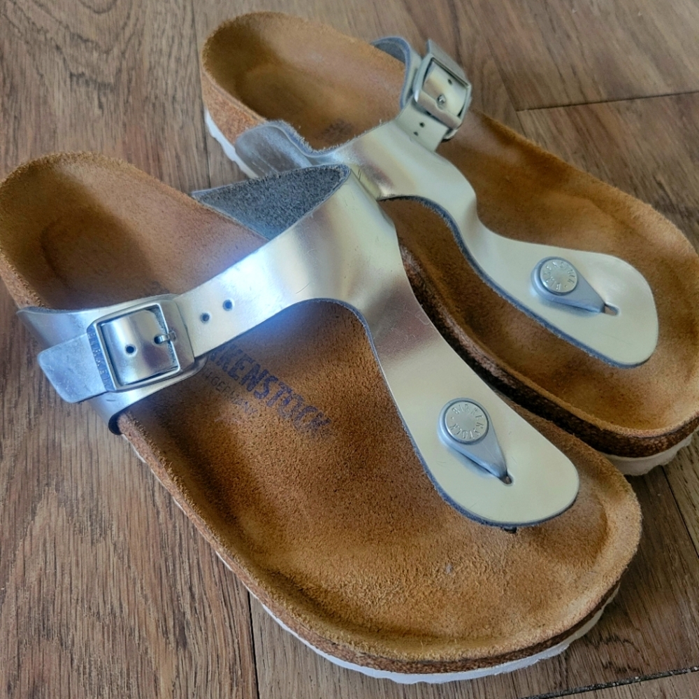 Birkenstock Gizeh Birko-Flor Silver Thong Sandals